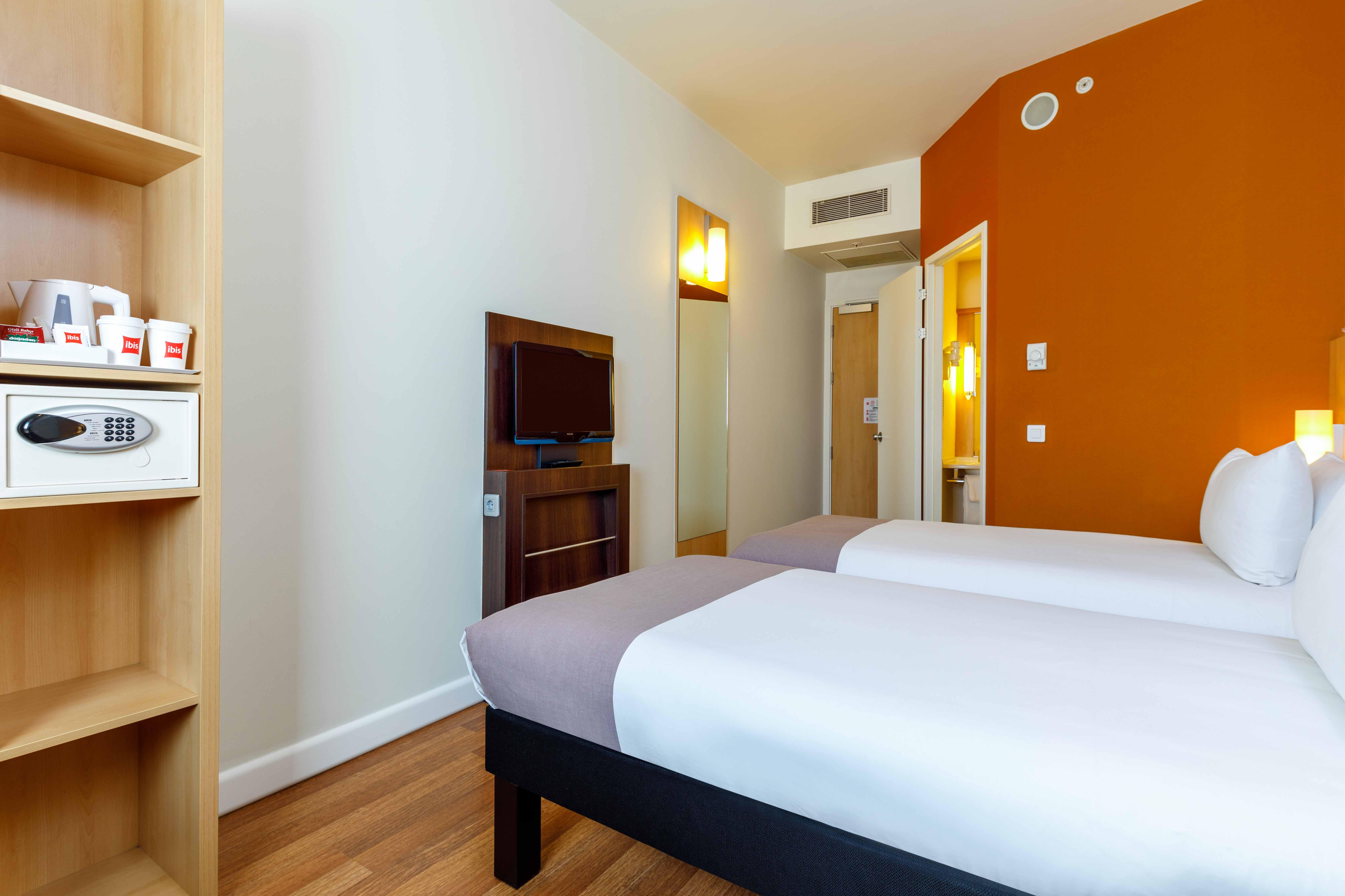 Ibis Istanbul Esenyurt Hotel Buitenkant foto