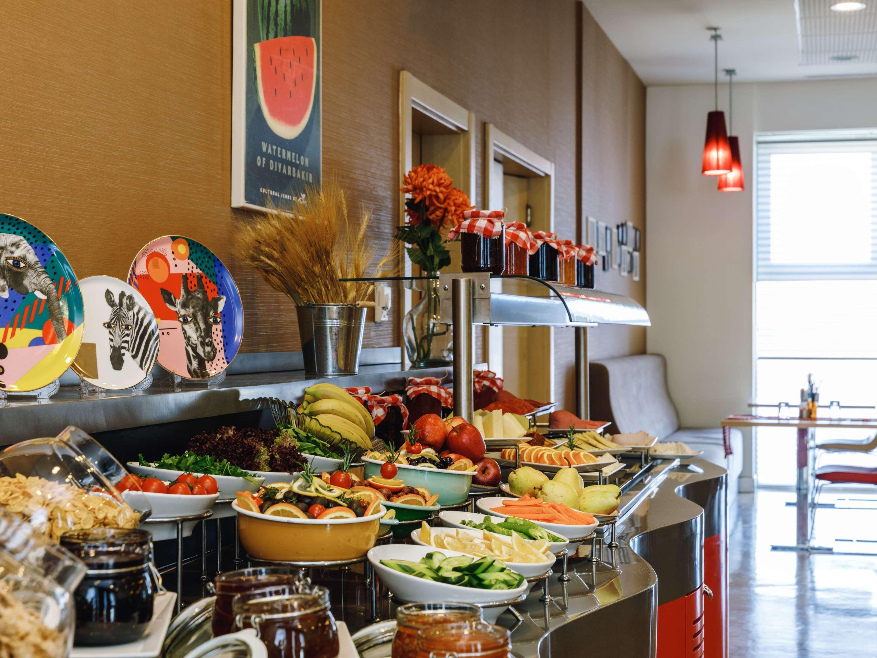 Ibis Istanbul Esenyurt Hotel Buitenkant foto